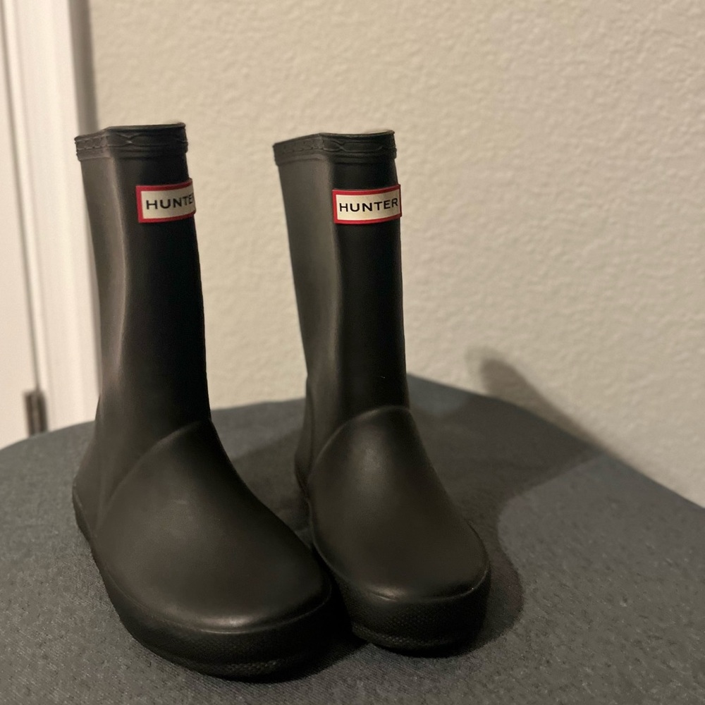 Hunter Little Kids Rain Boots - Picture 2 of 5